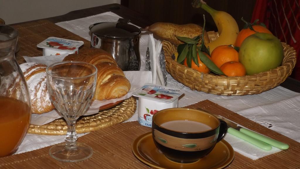 Bed And Breakfast Baobab 피아차암머리나 외부 사진